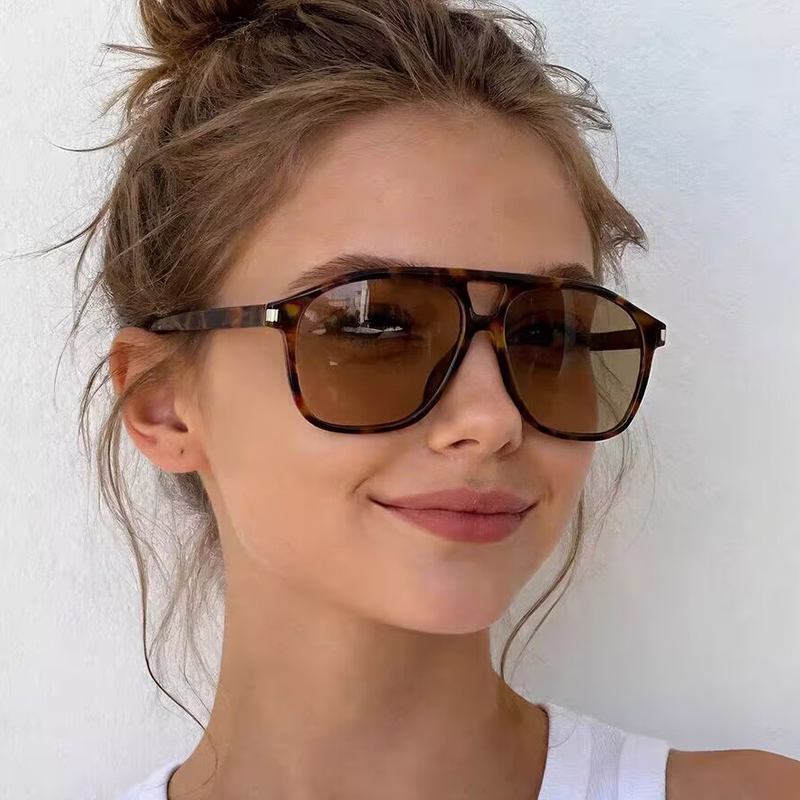 Luxurious Large-Frame Pilot Wo - Women'S Fashion Week Paris reseña y precio
